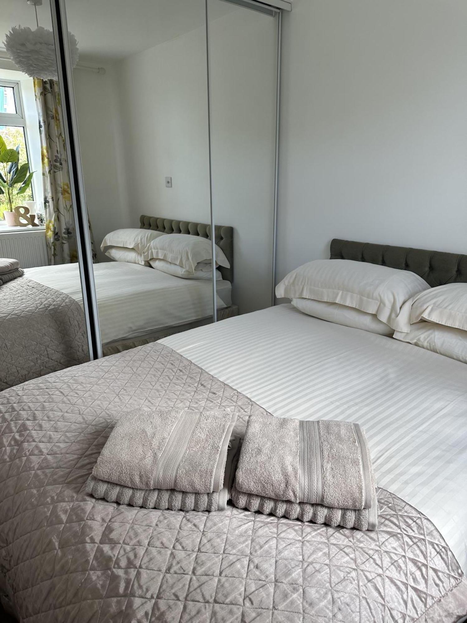 Cozy Coastal Lodge In ヘイル エクステリア 写真